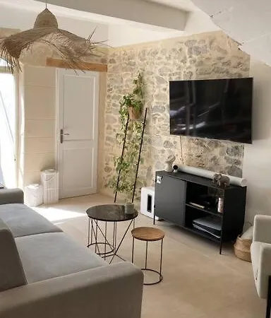 Maison De Village Avec Petite Piscine. Caveirac