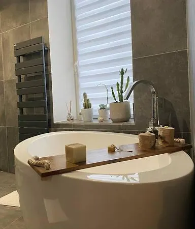 Vila Maison De Village Avec Petite Piscine. *